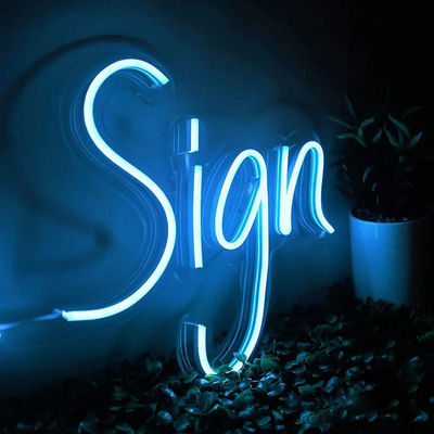 Via di installazione Flessibile RGB Neon Strip Light con Neon Light personalizzato