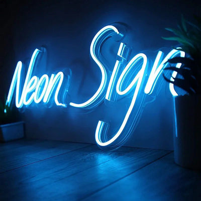 Segnale acrilico a neon a forma personalizzata per l'installazione all'aperto di magazzini