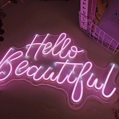 Segno di Neon per la festa di compleanno in camera da letto
