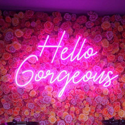 Segno di Neon per la festa di compleanno in camera da letto