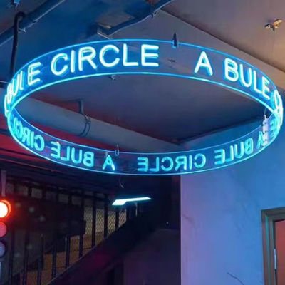 Decorazione domestica Ricchi colori LED Ring Neon Sign Light con Lettere Neon Personalizzate montate a Parete