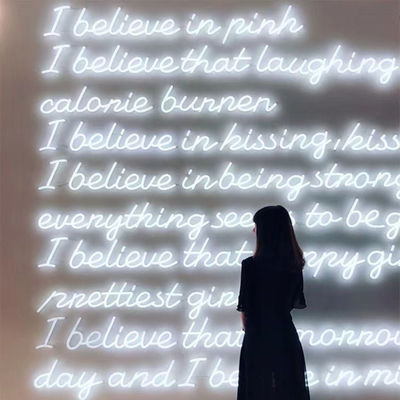 Dimensioni personalizzate LED Neon Sign Light per la decorazione degli interni Buone vibrazioni Decorazione murale