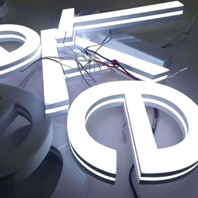 Caratteristiche luminose Luci a lettere a LED per display pubblicitari interni ed esterni