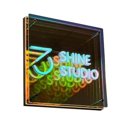Specchi a LED personalizzati per l'infini Lettere di canale di tracciamento per un'installazione facile