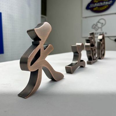 Vendita caratteri luminosi luminosi di plastica LED Sign Channel Letter con dimensioni personalizzate