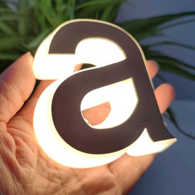 Display pubblicitario interno esterno Acrilico in acciaio inossidabile LED Lettere canale Segnaletica