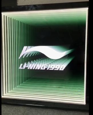 Spazio per lettere personalizzate all'interno/all'esterno Infinity Mirror Art per bar e mostre